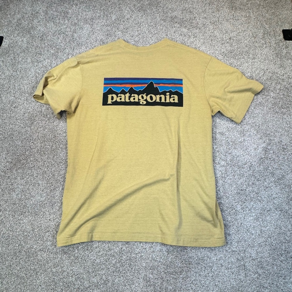 Patagonia Mens Responsibili-Tee Yellow Graphic Logo T-Shirt Size M Regular Fit